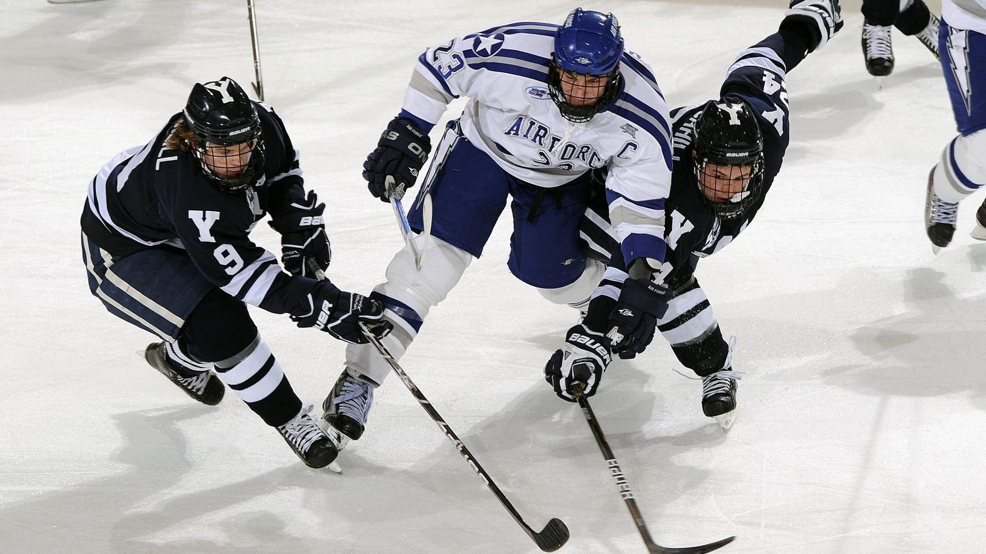年度焦点之战之夜，莫兰特压制级发挥，宣告新生代王者的诞生